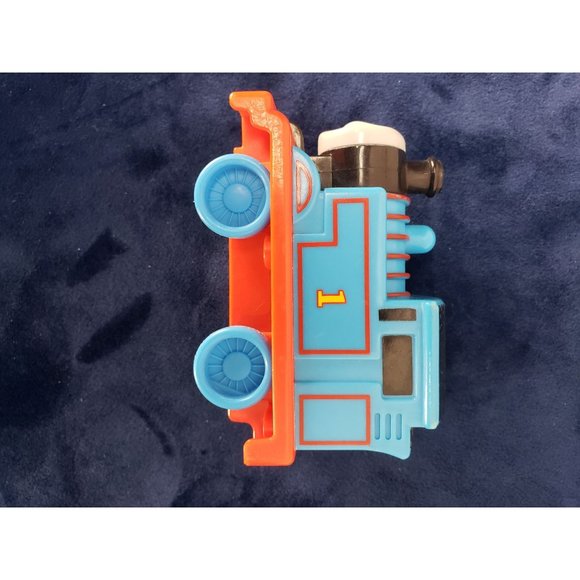 2011 Mattel Thomas & Friends Gullane Blue‎ Thomas the Tank Engine Toy Train - Picture 7 of 7